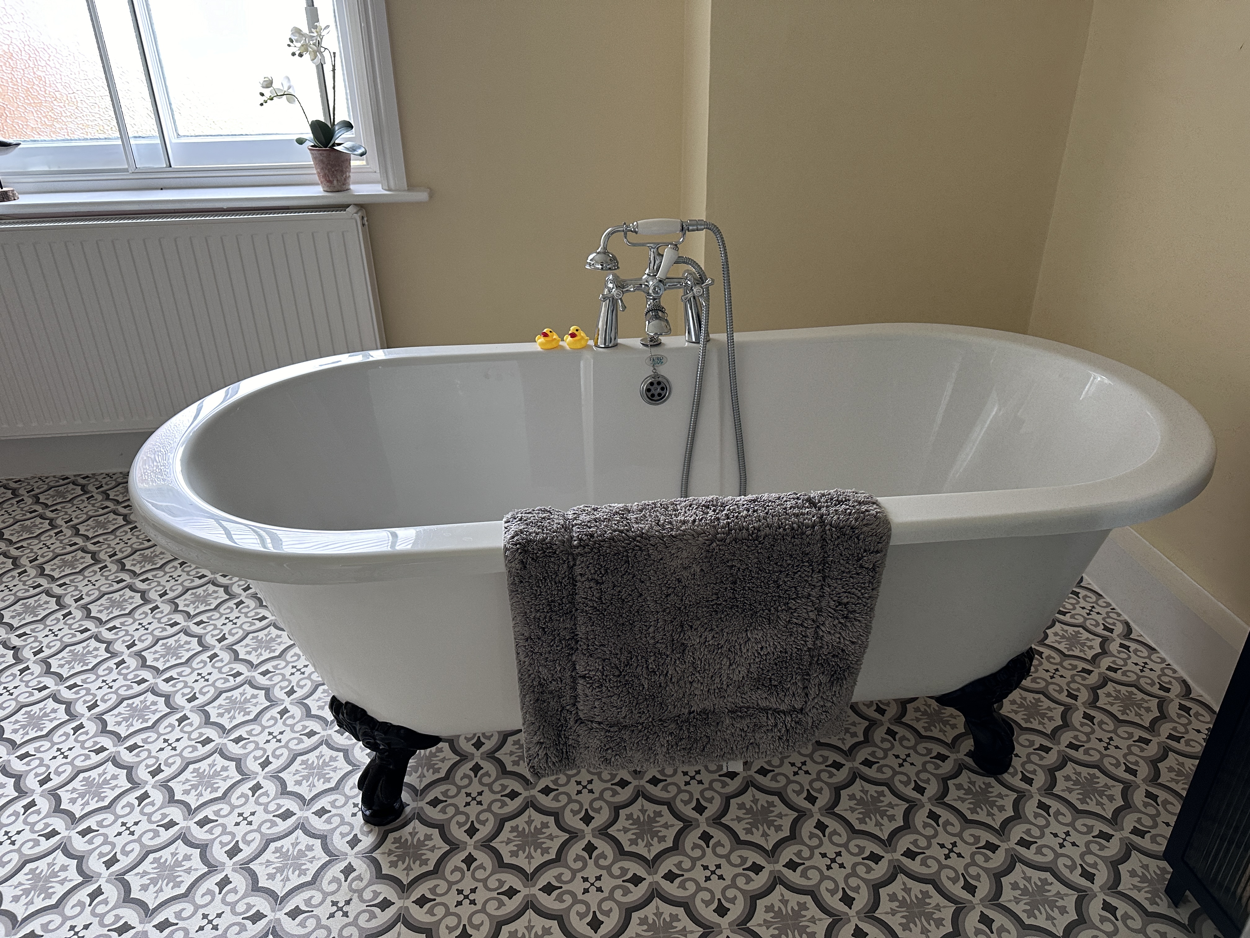 Install New Vintage Tub in Old Bathroom