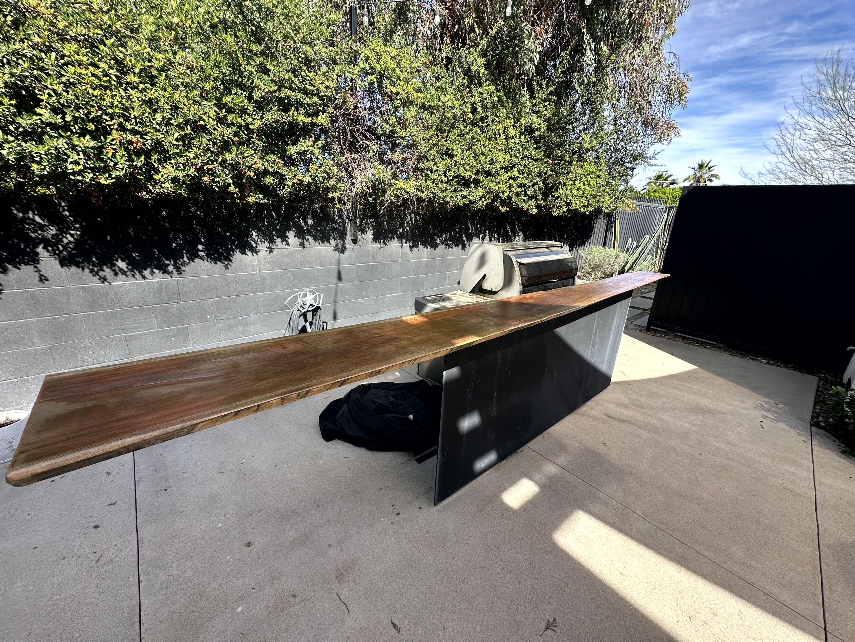 BBQ table that wont get stained 
